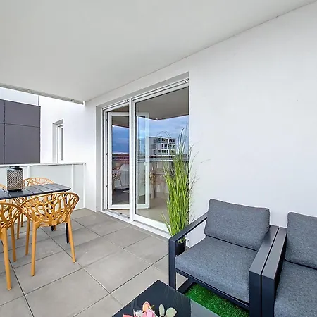Apartament Chez Lady Mag - Neuf - Confort - Parking - Proche Centre-ville - Tram
